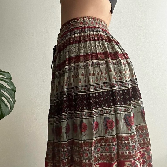 Vintage Sag Harbor Maxi Skirt - Picture 3 of 6